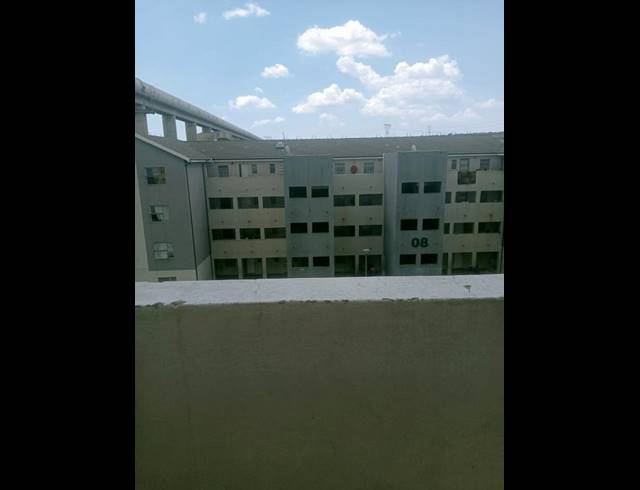 2 BEDROOM APARTMENT FOR SALE IN RIVERSIDE VIEW